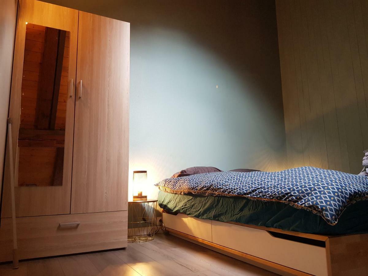 Studio Duplex Place De La Grenette سالونش المظهر الخارجي الصورة